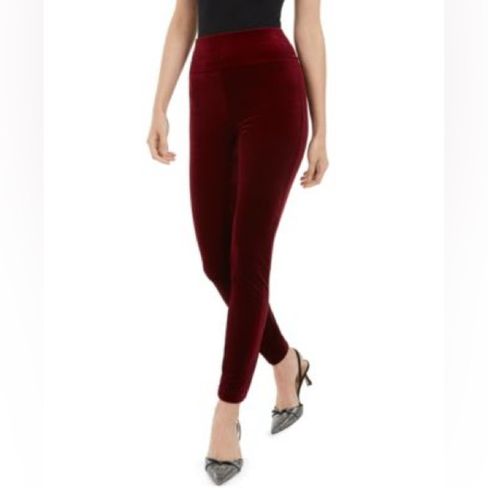 238M NWT INC International Concepts Skinny Pull On Velvet Pant - Size:‎ PS